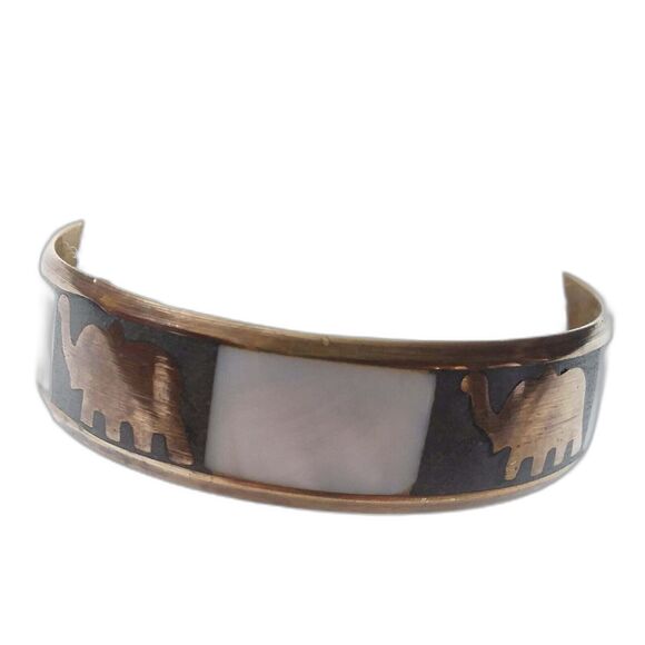 VTG Brass elephant inlay bracelet Mother of pearl 70s Luck Trunk Up - Picture 2 of 8